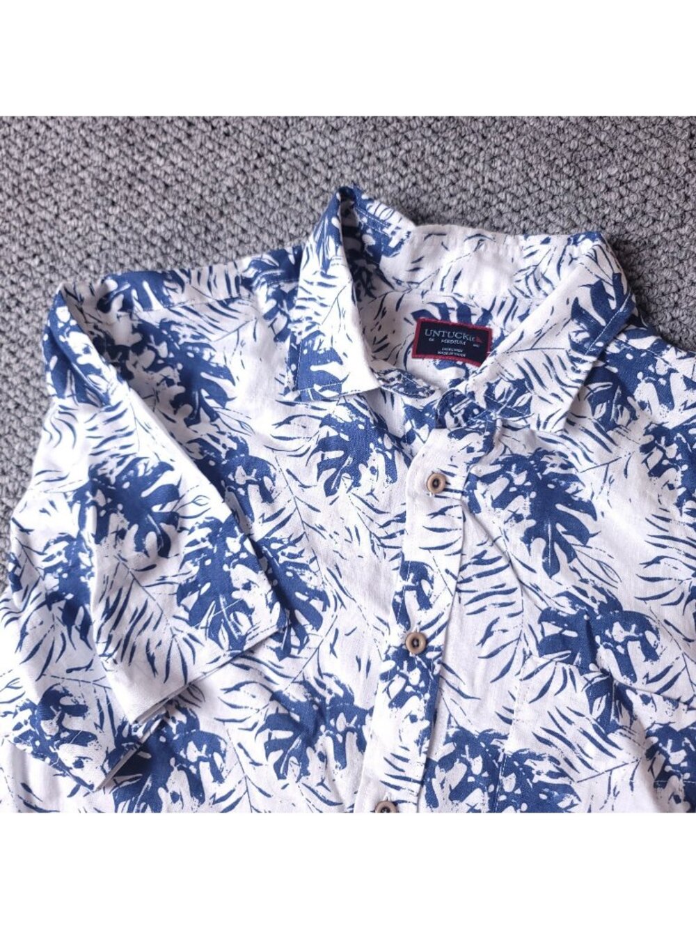 UNTUCKit Linen Shirt Mens M Medium Blue White Floral Button Short Sleeve